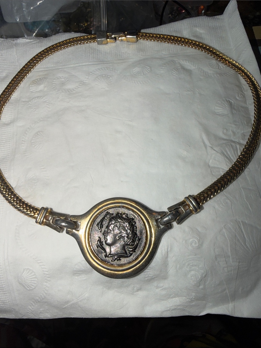 Greek intaglio large round pendant vintage 70’s necklace flexible chain